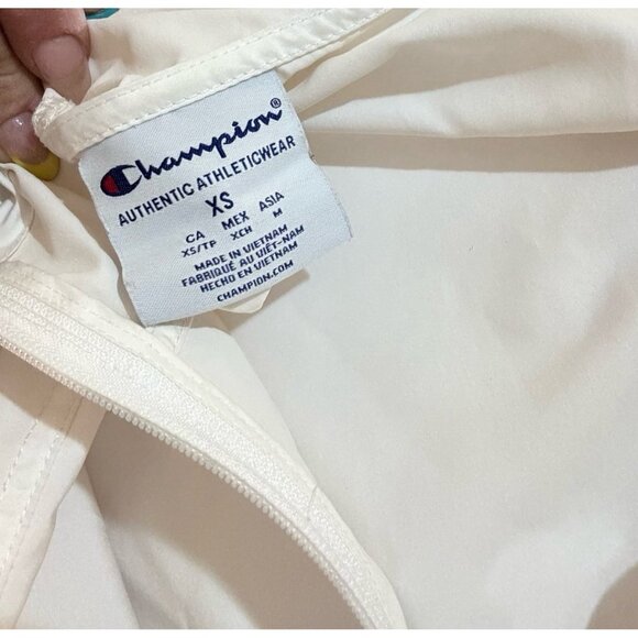 Champion Wisconsin Badgers windbreaker - Picture 6 of 6